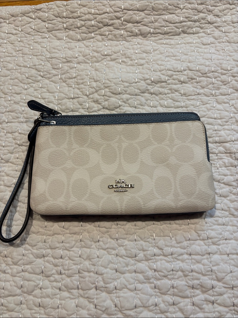 New! Coach Pebbled leather double zip wristlet Wallet. - Picture 8 of 12
